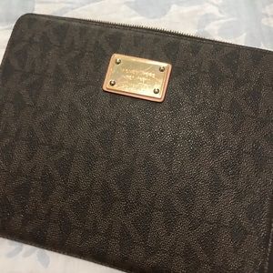 MICHeAL KORs iPad case